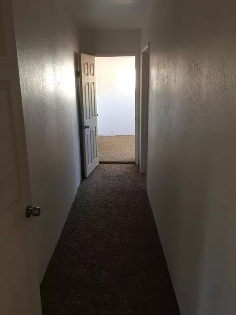 5702 Mountain View Dr, Redding, CA 96003 photo 9