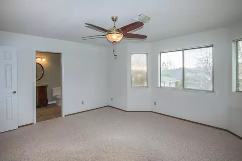 516 Armando Ave, Redding, CA 96003 photo 8