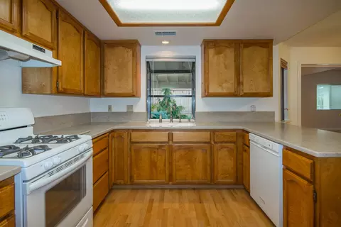 516 Armando Ave, Redding, CA 96003 photo 4
