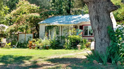 5246 Cedars Rd, Redding, CA 96001 photo 1