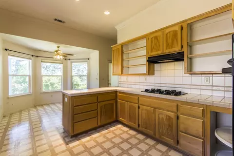 185 Harvest Walk, Redding, CA 96003 photo 9