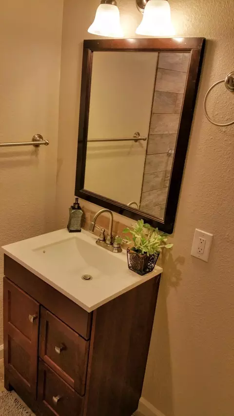 1256 Riviera Dr, Redding, CA 96001 photo 16