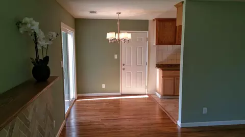 1256 Riviera Dr, Redding, CA 96001 photo 8