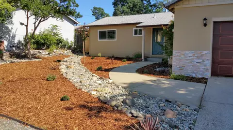 1256 Riviera Dr, Redding, CA 96001 photo 2