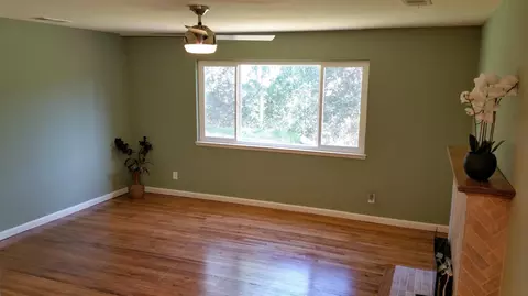 1256 Riviera Dr, Redding, CA 96001 photo 11