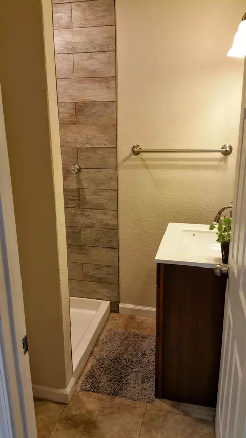 1256 Riviera Dr, Redding, CA 96001 photo 18