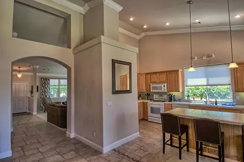 2166 Cadjew St, Redding, CA 96003 photo 8