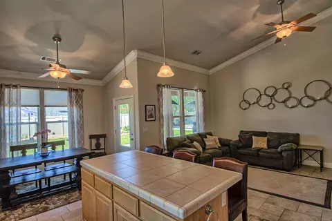 2166 Cadjew St, Redding, CA 96003 photo 10