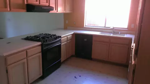 6374 Mullen Pkwy, Redding, CA 96001 photo 3
