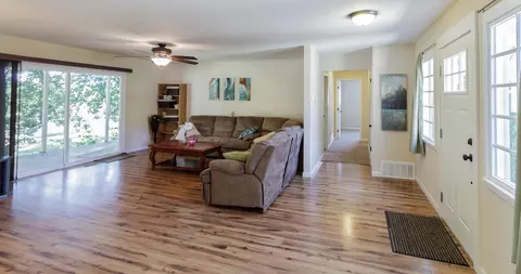 1081 Denton Way, Redding, CA 96002 photo 8
