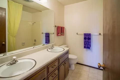 4070 Meander Dr, Redding, CA 96001 photo 12