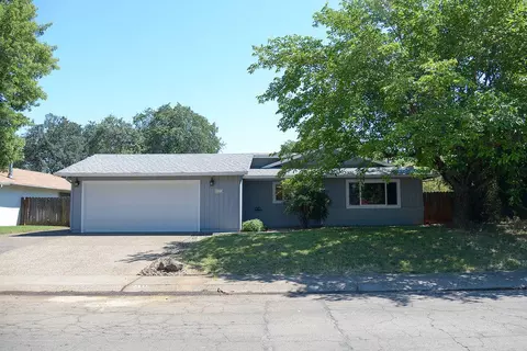 2341 Kerry Ave, Redding, CA 96002 photo 2