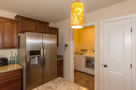 3284 Bridgewater Ct, Redding, CA 96003 photo 9