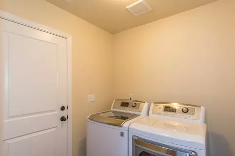 3284 Bridgewater Ct, Redding, CA 96003 photo 24