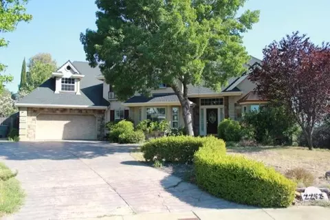 2293 Adirondack Dr, Redding, CA 96001 photo 1