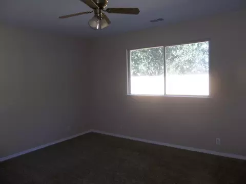 2050 Heller Ln, Redding, CA 96001 photo 9