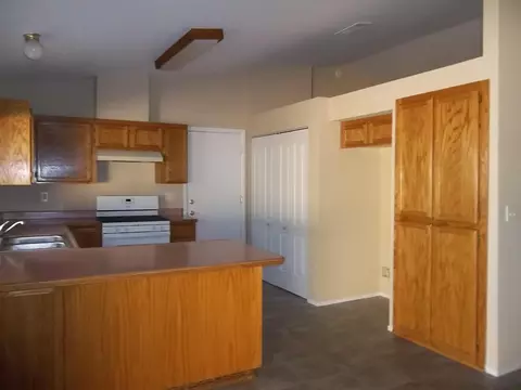 2050 Heller Ln, Redding, CA 96001 photo 5