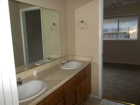 2050 Heller Ln, Redding, CA 96001 photo 14