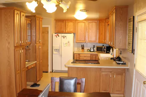4275 Waushara Ave, Redding, CA 96001 photo 5