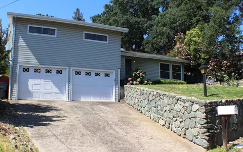 4275 Waushara Ave, Redding, CA 96001 photo 1