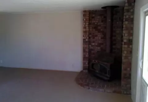 662 Teakwood Dr, Redding, CA 96003 photo 4