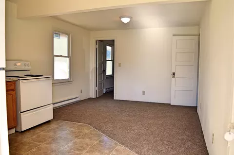 1755 Pleasant St, Redding, CA 96001 photo 7