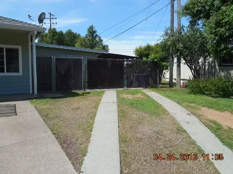 805 Dumosa Dr, Red Bluff, CA 96080 photo 3
