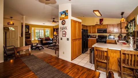 1624 Dakota Way, Redding, CA 96003 photo 12