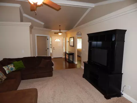 3466 Mearn Ct, Redding, CA 96002 photo 8