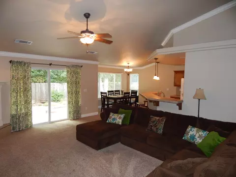 3466 Mearn Ct, Redding, CA 96002 photo 5