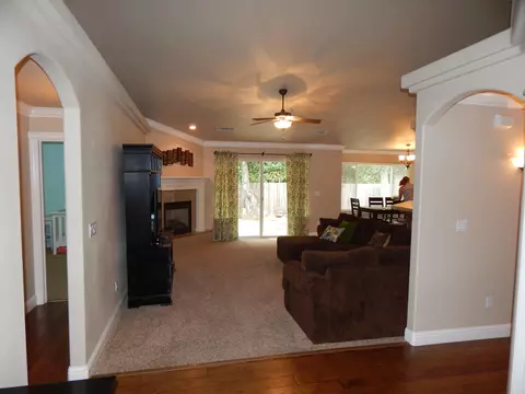 3466 Mearn Ct, Redding, CA 96002 photo 2