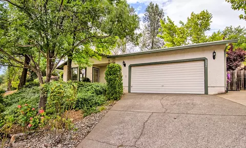 1390 Nighthawk Ln, Redding, CA 96003 photo 3