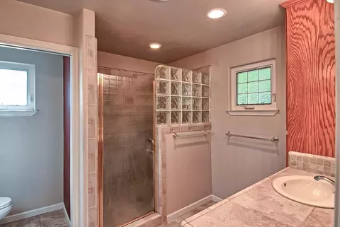 1390 Nighthawk Ln, Redding, CA 96003 photo 12