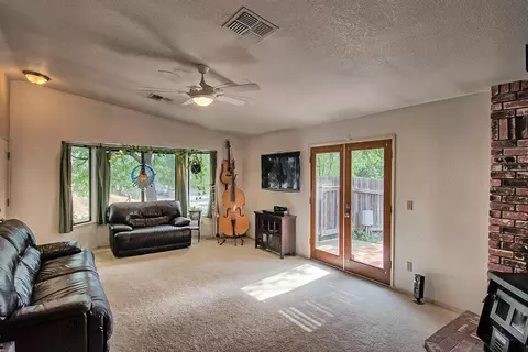 1390 Nighthawk Ln, Redding, CA 96003 photo 4