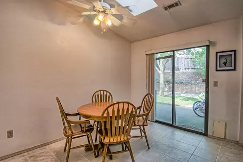 1390 Nighthawk Ln, Redding, CA 96003 photo 9
