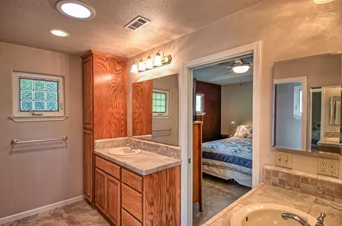 1390 Nighthawk Ln, Redding, CA 96003 photo 13