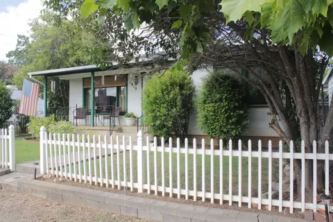 1810 Pleasant St, Redding, CA 96001 photo 1
