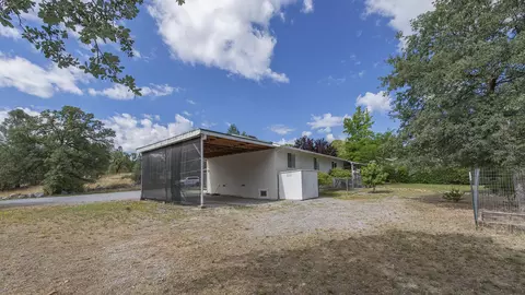 4003 Saint Nicholas Ave, Redding, CA 96003 photo 21