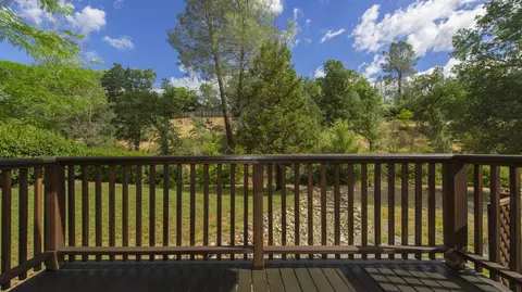 4003 Saint Nicholas Ave, Redding, CA 96003 photo 5