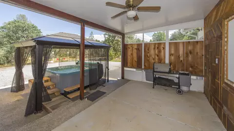 4003 Saint Nicholas Ave, Redding, CA 96003 photo 12