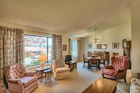 2725 Crystal Tree Dr, Redding, CA 96001 photo 3