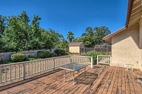 2725 Crystal Tree Dr, Redding, CA 96001 photo 25