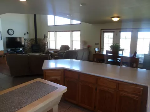 24860 Hunt Ave, Corning, CA 96021 photo 6