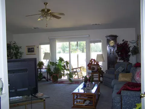20099 Lyal Ln, Redding, CA 96002 photo 4