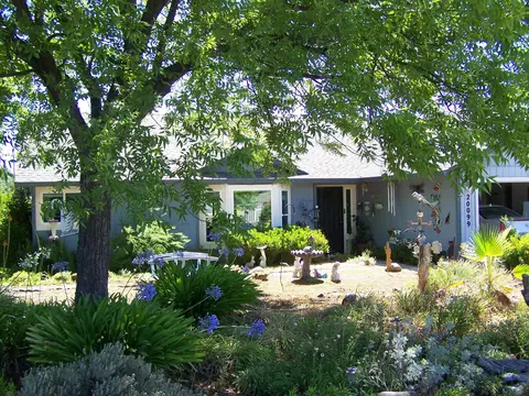 20099 Lyal Ln, Redding, CA 96002 photo 2