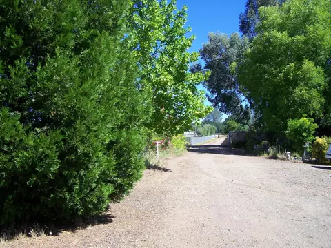 20099 Lyal Ln, Redding, CA 96002 photo 1