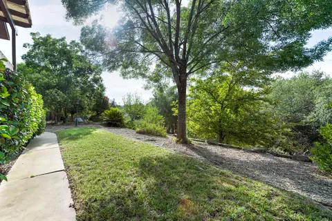 577 Turquoise Ct, Redding, CA 96003 photo 38