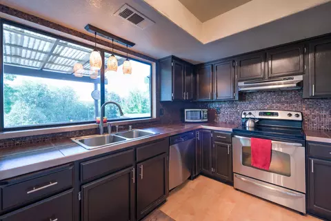 577 Turquoise Ct, Redding, CA 96003 photo 7