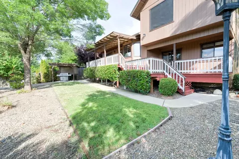 577 Turquoise Ct, Redding, CA 96003 photo 6