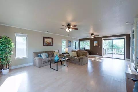 577 Turquoise Ct, Redding, CA 96003 photo 15